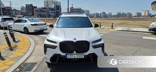 BMW X7 (G07) 2023 Белый из Кореи