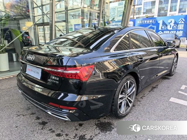 Audi A6L 2021 Черный из Китая
