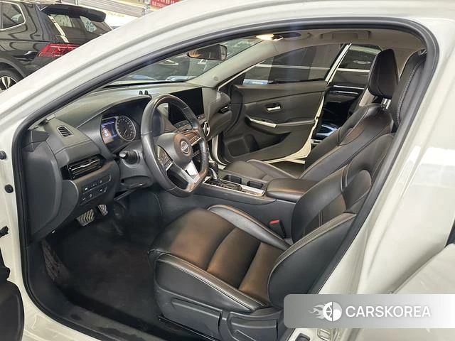 Nissan Xuan Yi 2024 Белый из Китая