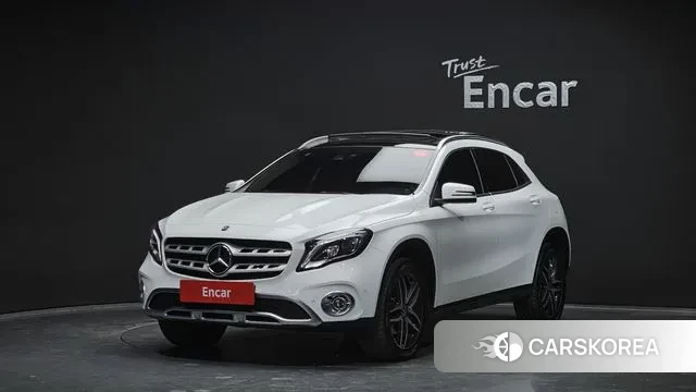 Mercedes-Benz GLA-Class X156 2018 Белый из Кореи