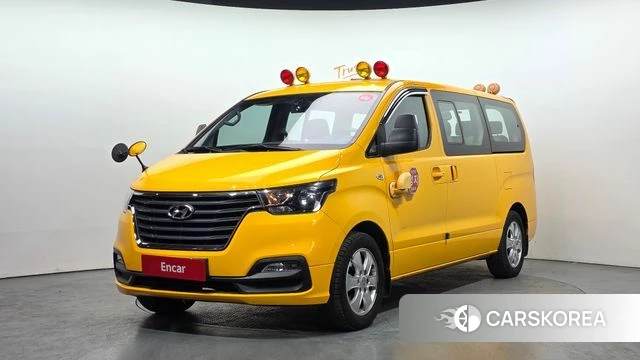 Hyundai The New Grand Starex 2018 Желтый из Кореи