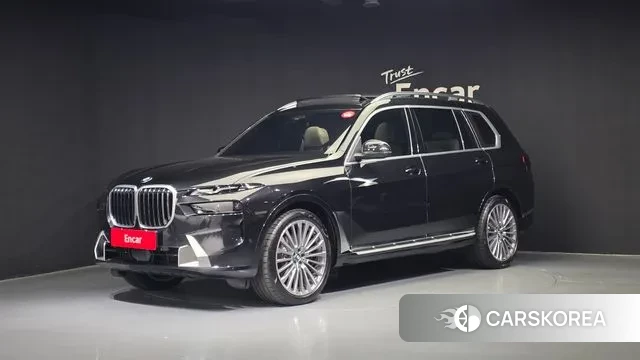 BMW X7 (G07) 2024 Черный из Кореи