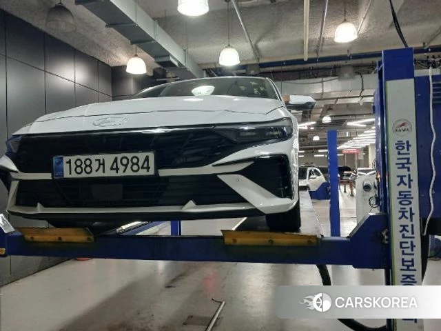 Hyundai The New Avante (CN7) 2023 Белый из Кореи