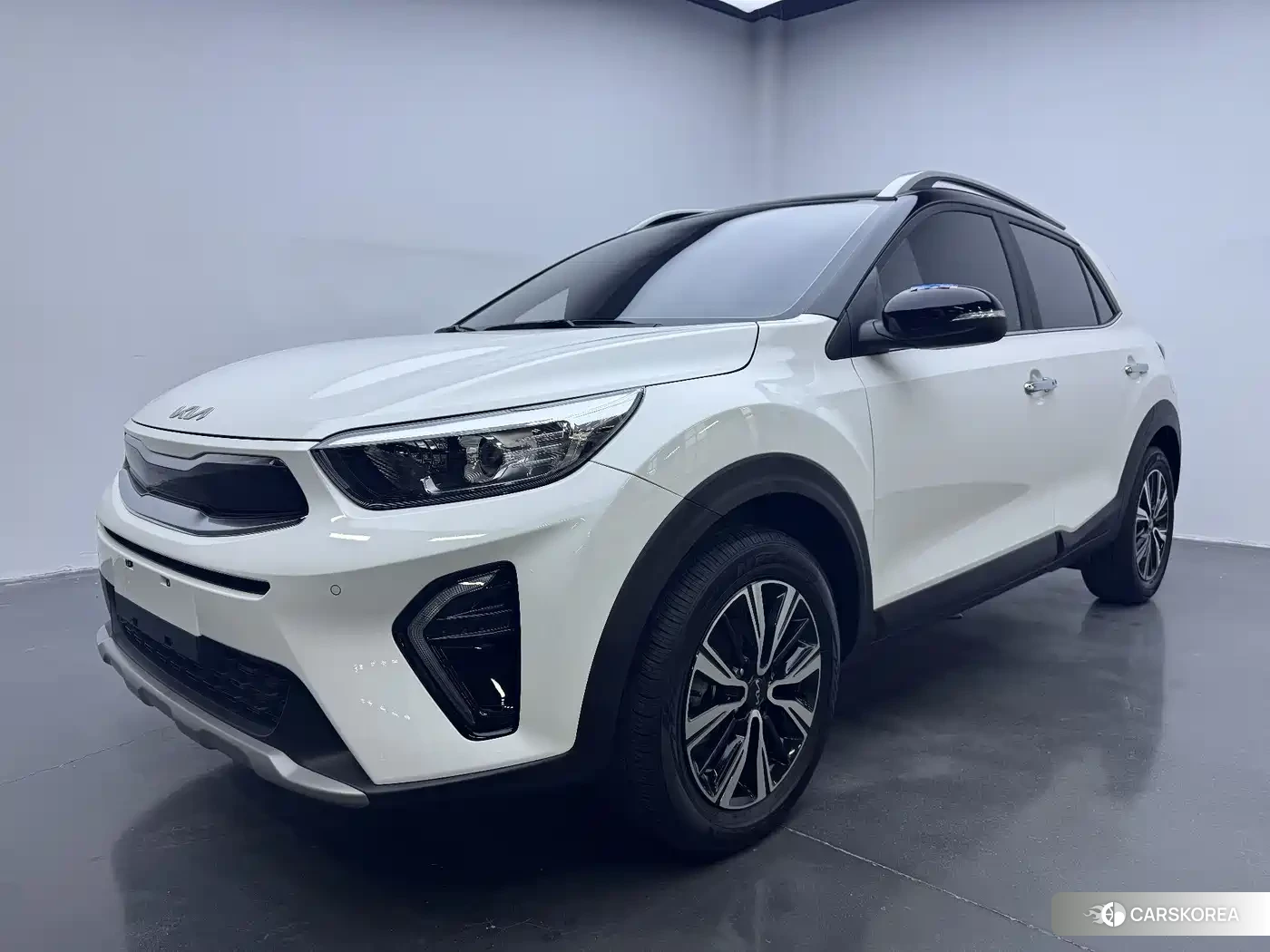 Kia Yi Ran 2024 Белый из Китая