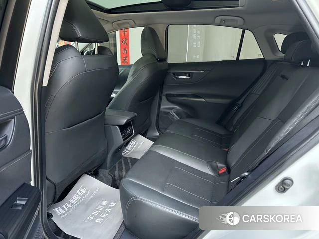 Toyota Ling Fang HARRIER 2024 Белый из Китая