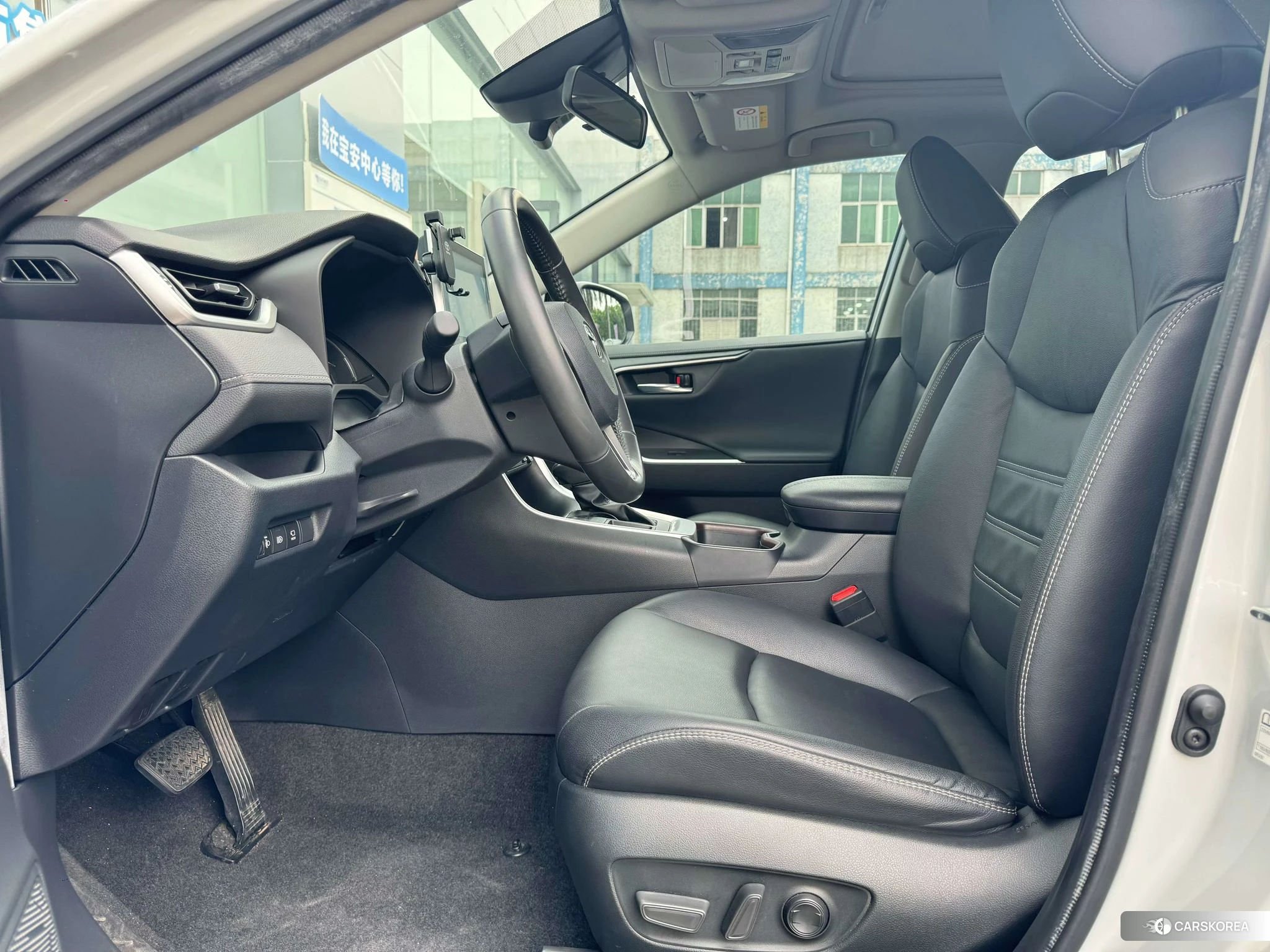 Toyota RAV4 Rongfang 2021 Белый из Китая