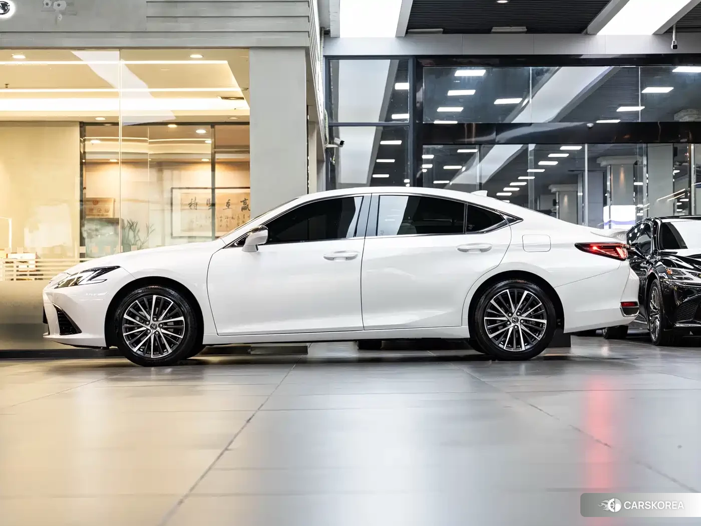 Lexus ES 2025 Белый из Китая