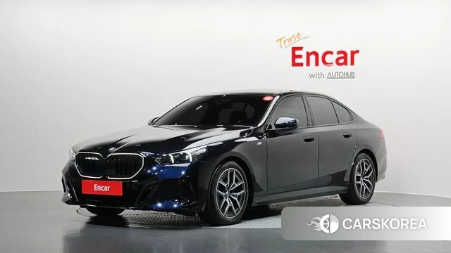 BMW 5 Series (G60) 2024 Черный из Кореи