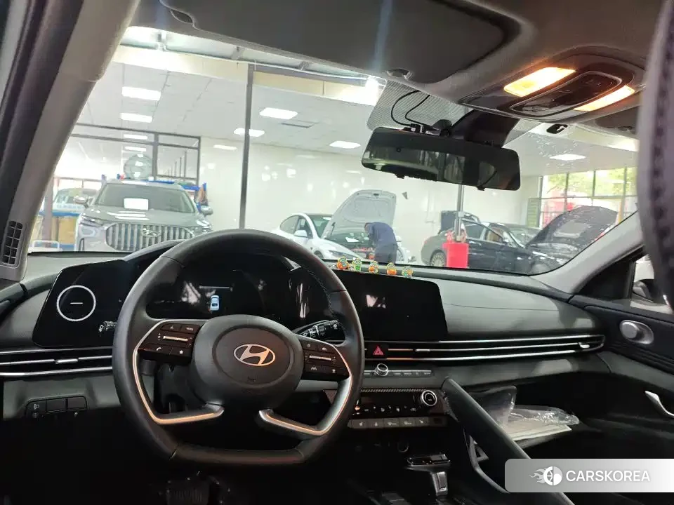 Hyundai Elantra 2024 Белый из Китая