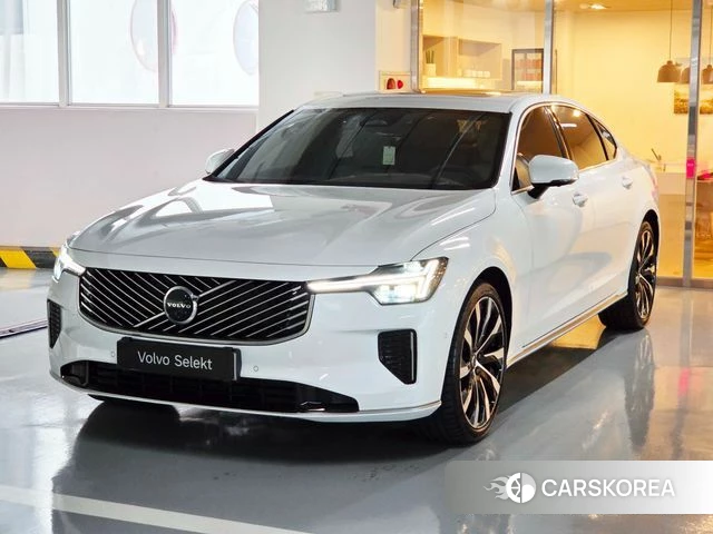 Volvo S90 2026 Белый из Кореи