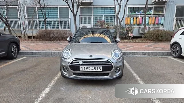 Mini Cooper Convertible 2020 Серебряный из Кореи