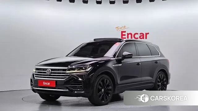 Volkswagen Touareg 3rd generation 2021 Черный из Кореи