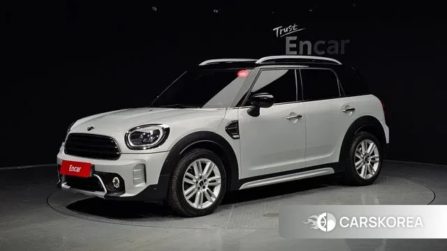 Mini Cooper Countryman 2022 Серебристо-серый из Кореи