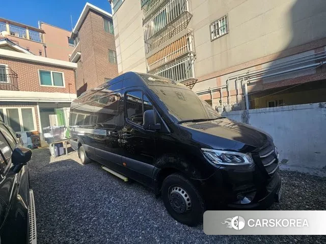 Mercedes-Benz Sprinter 2023 Черный из Кореи