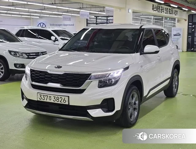 Kia Seltos 2021 Белый из Кореи