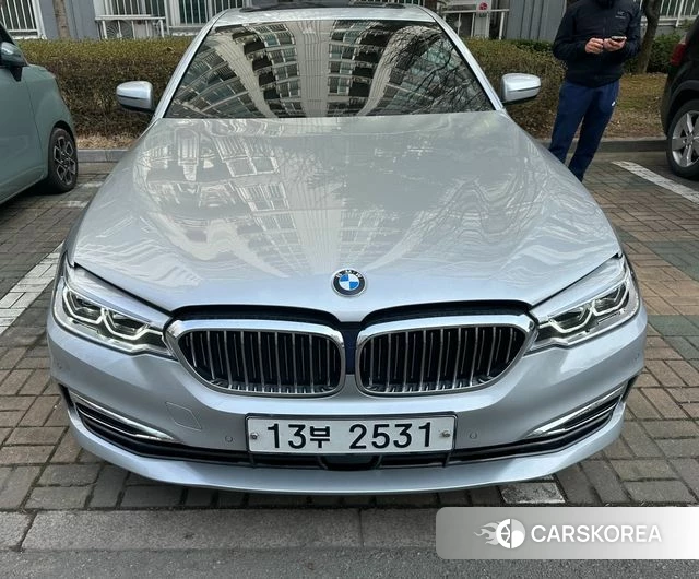 BMW 5 Series (G30) 2018 Серебряный из Кореи