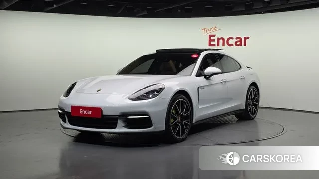 Porsche Panamera (971) 2018 Белый из Кореи
