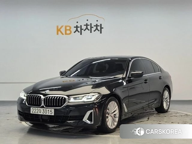 BMW 5 Series (G30) 2023 Черный из Кореи