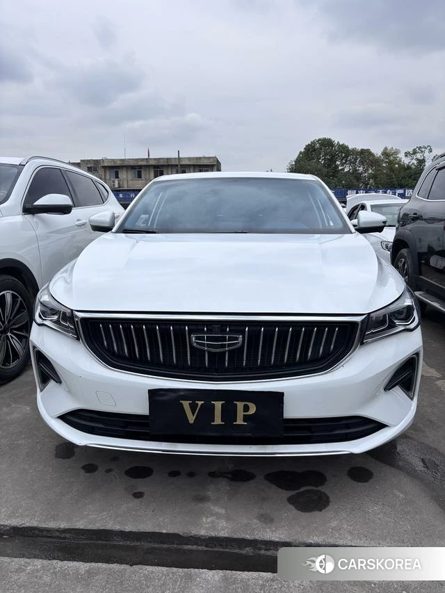 Geely Automobile Emgrand 2023 Белый из Китая