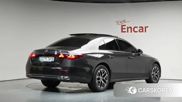 Mercedes-Benz E-Class W214 2026 Серый из Кореи
