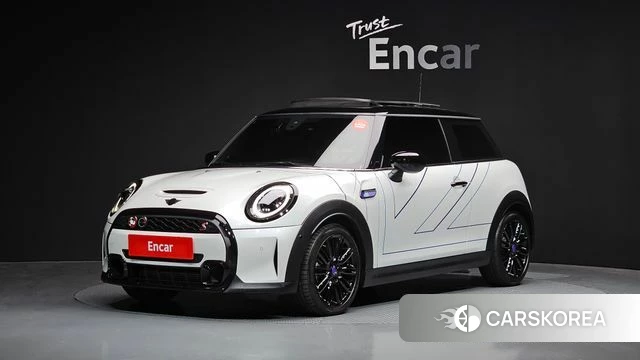Mini Cooper S 2024 Белый из Кореи