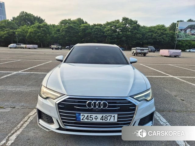 Audi A6 (C8) 2021 Белый из Кореи
