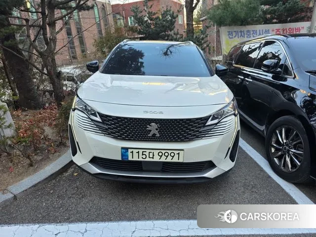 Peugeot 5008 second generation 2021 Белый из Кореи