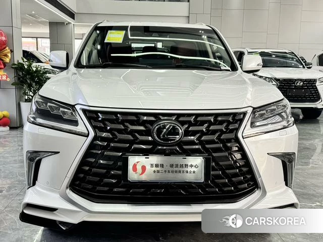 Lexus LX 2021 Белый из Китая