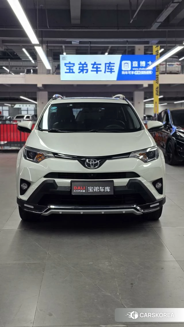 Toyota RAV4 Rongfang 2019 Белый из Китая