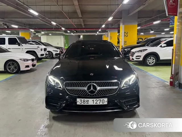 Mercedes-Benz E-Class W213 2018 Черный из Кореи