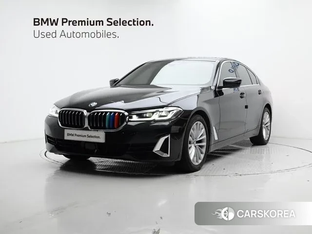 BMW 5 Series (G30) 2022 Черный из Кореи