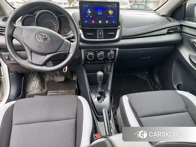 Toyota YARIS L Zhixuan 2021 Белый из Китая