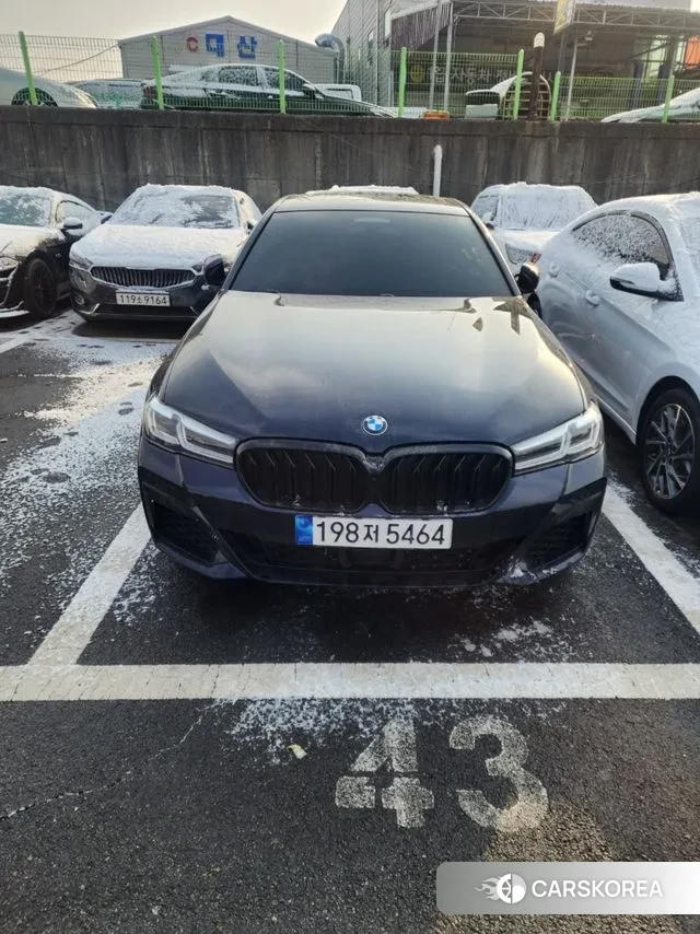 BMW 5 Series (G30) 2022 Черный из Кореи