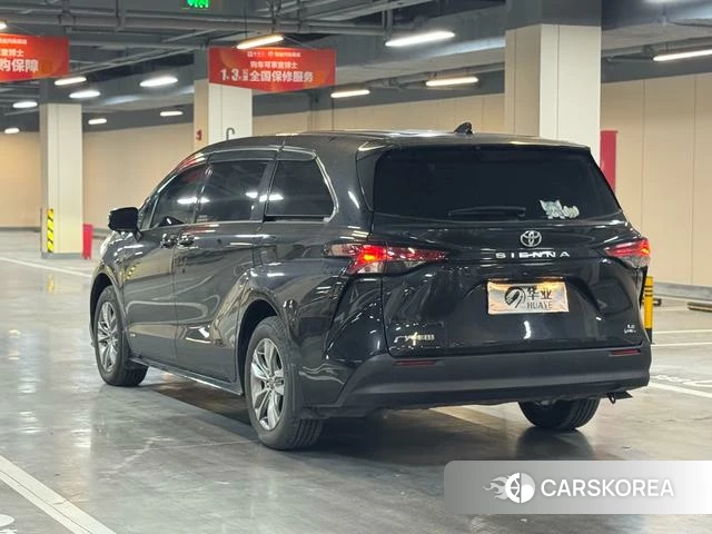 Toyota Saina 2024 Черный из Китая