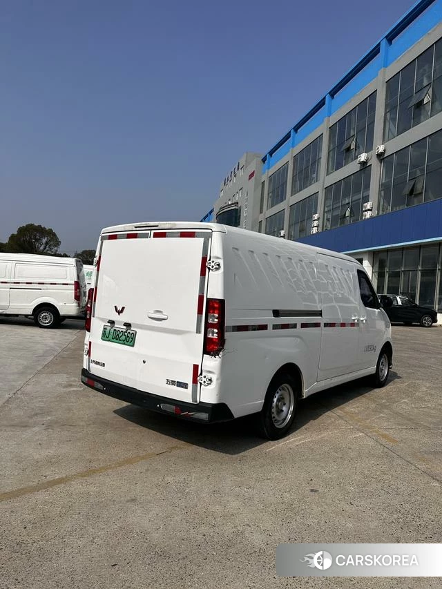 Wuling Automobile Wuling Yangguang 2024 Белый из Китая