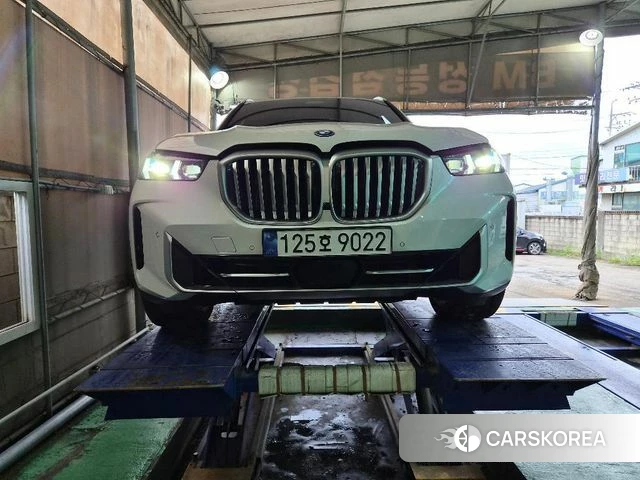 BMW X5 (G05) 2023 Белый из Кореи