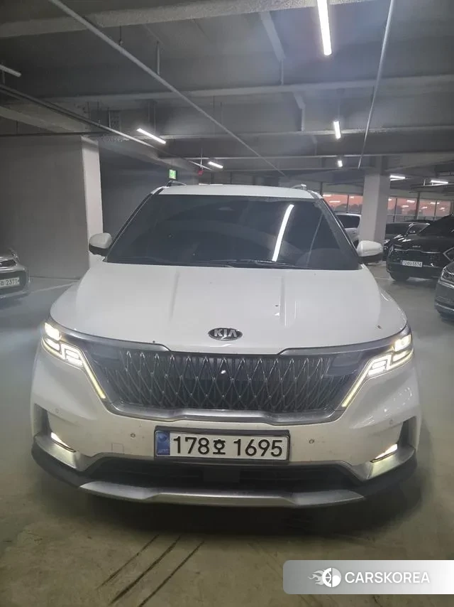 Kia Carnival 4th generation 2021 Белый из Кореи