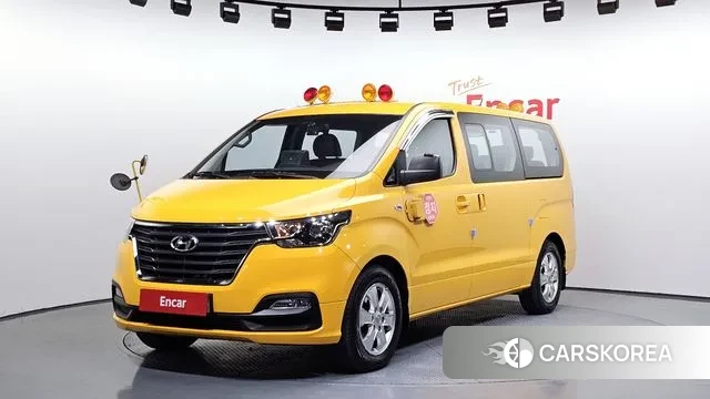 Hyundai The New Grand Starex 2018 Желтый из Кореи