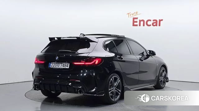 BMW 1 Series (F40) 2022 Черный из Кореи