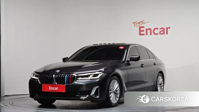 BMW 5 Series (G30) 2023 Серый из Кореи