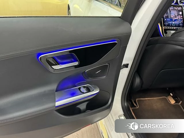 Mercedes-Benz C-class PHEV 2024 Белый из Китая