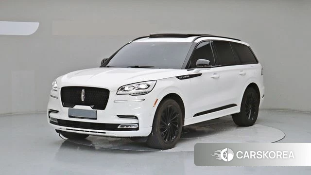 Lincoln Aviator 2nd generation 2023 Белый из Кореи