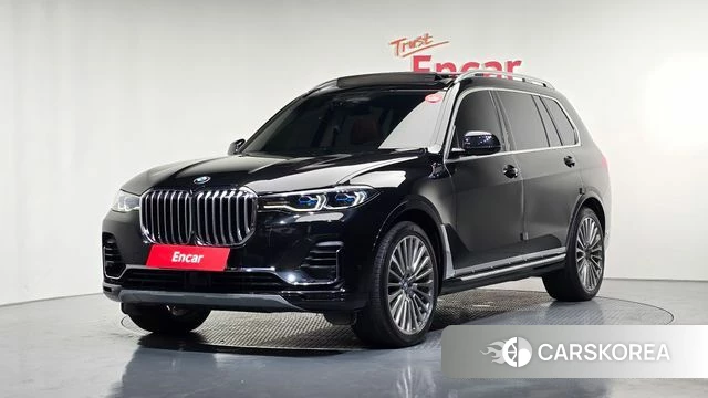 BMW X7 (G07) 2022 Черный из Кореи