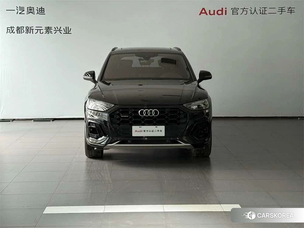 Audi Q5L 2023 Черный из Китая