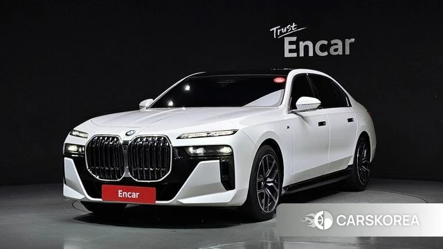 BMW 7 Series (G70) 2022 Белый из Кореи