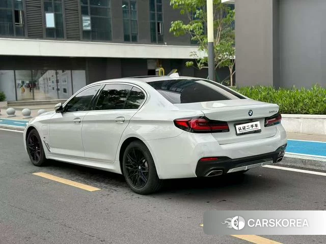 BMW 5 series PHEV 2021 Белый из Китая