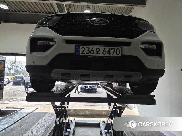 Ford Explorer 6th Generation 2022 Белый из Кореи