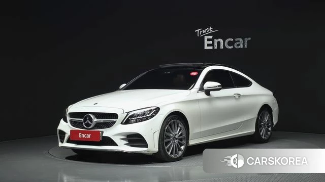 Mercedes-Benz C-Class W205 2019 Белый из Кореи