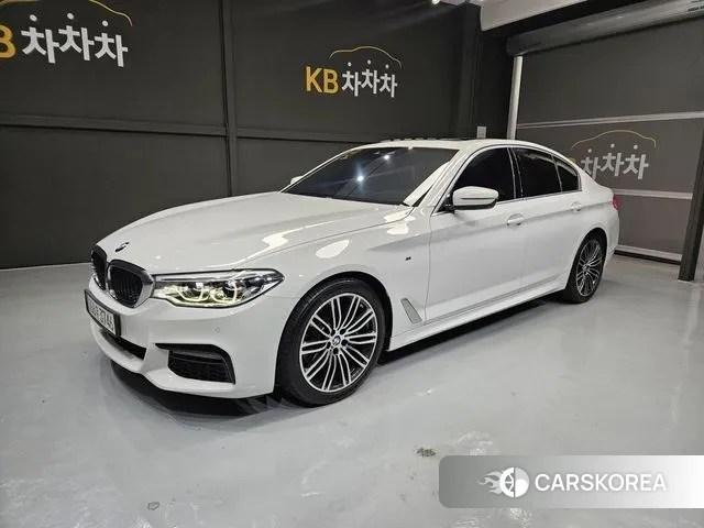 BMW 5 Series (G30) 2019 Белый из Кореи