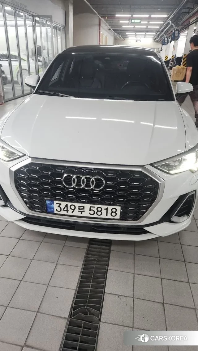 Audi Q3 (F3) 2023 Белый из Кореи